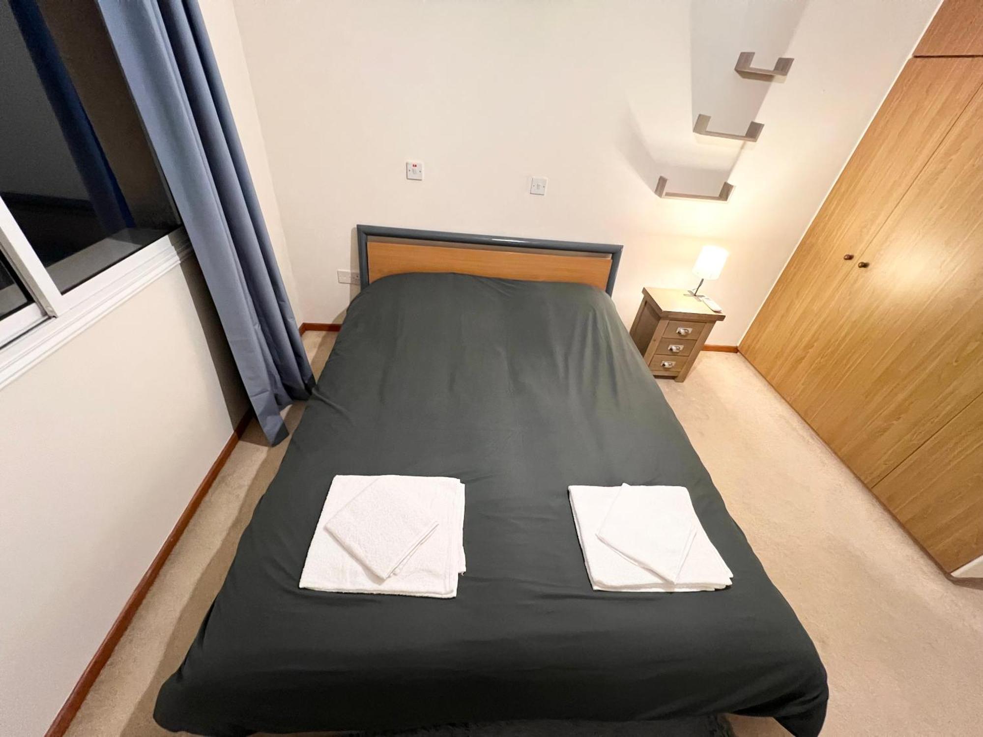 212 Apartment, A 2-Bedroom Escape Paphos Buitenkant foto